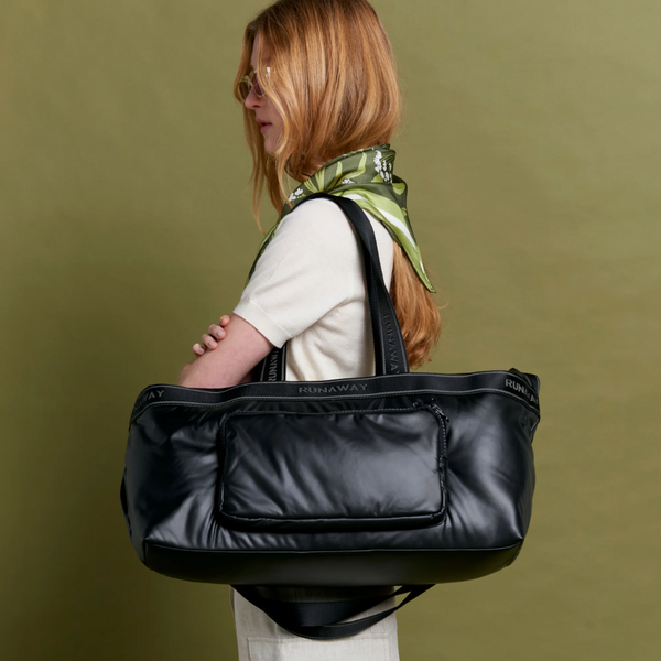 Puffy Runaway Gym Bag - Black